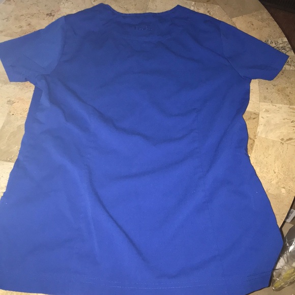 Electric blue Dansko XS scrub set - Picture 4 of 7